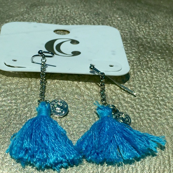 NWT Charming Charlie Tassel Earrings - Picture 7 of 8